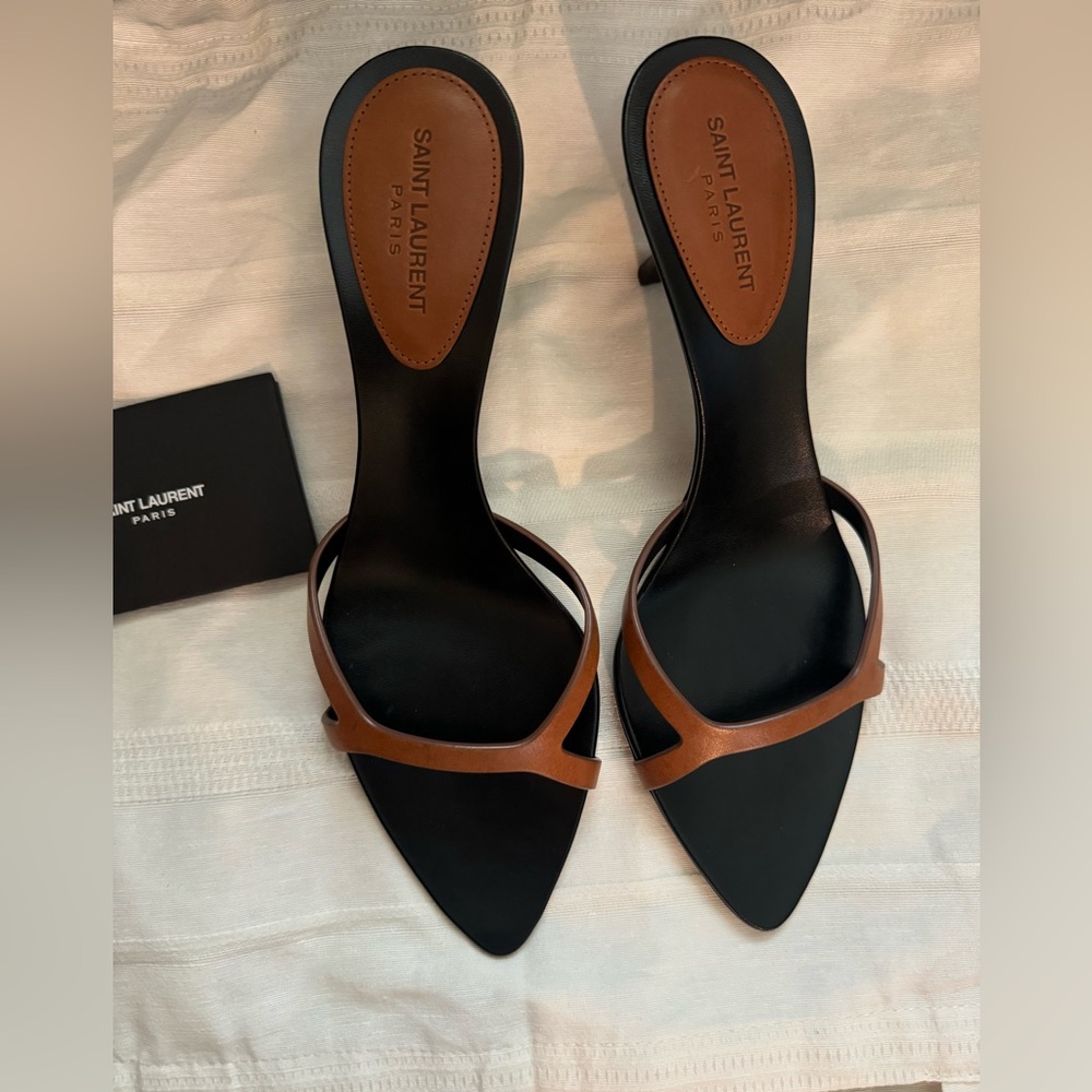 37 1/2 (7.5) Saint Laurent Carla 60 Mule in Excellent condition.
